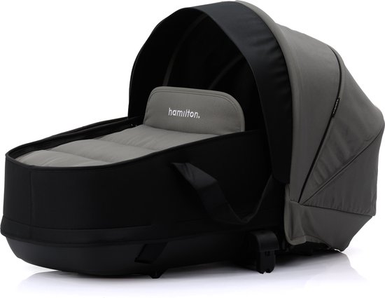 Hamilton by Yoop Premium Bassinet – Draagbare wieg voor baby – Eenvoudig monteerbare reiswieg voor de kinderwagen – Ruim en comfortabel reisbed met optimale luchtcirculatie – Uittrekbare zonnekap – Met buggy adapters – Donker grijs