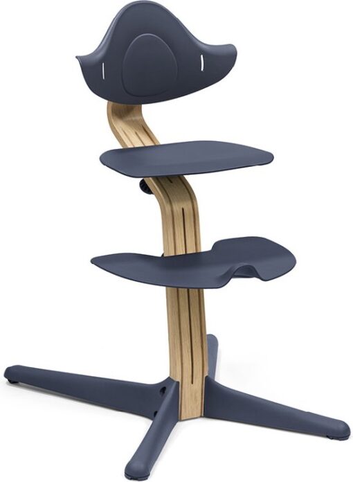 Stokke® Nomi® stoel Navy/Eikenhout